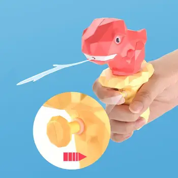 Водные шутеры С прекрасным водонепроницаемым дизайном, пластиковая игрушка-распылитель с мультяшным динозавром для бассейна